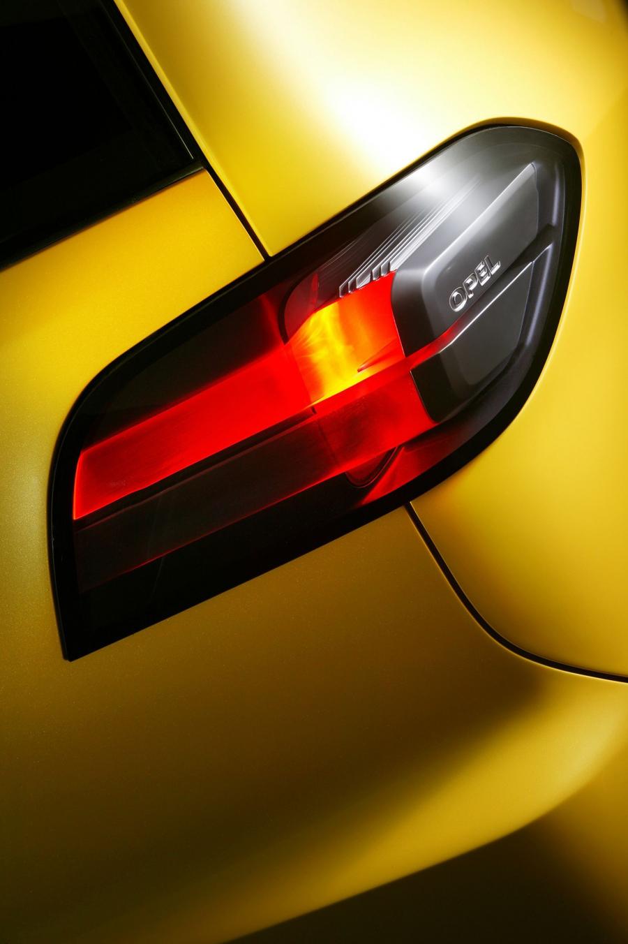  Opel Trixx Concept 2004 года  (фото 26 из 34)